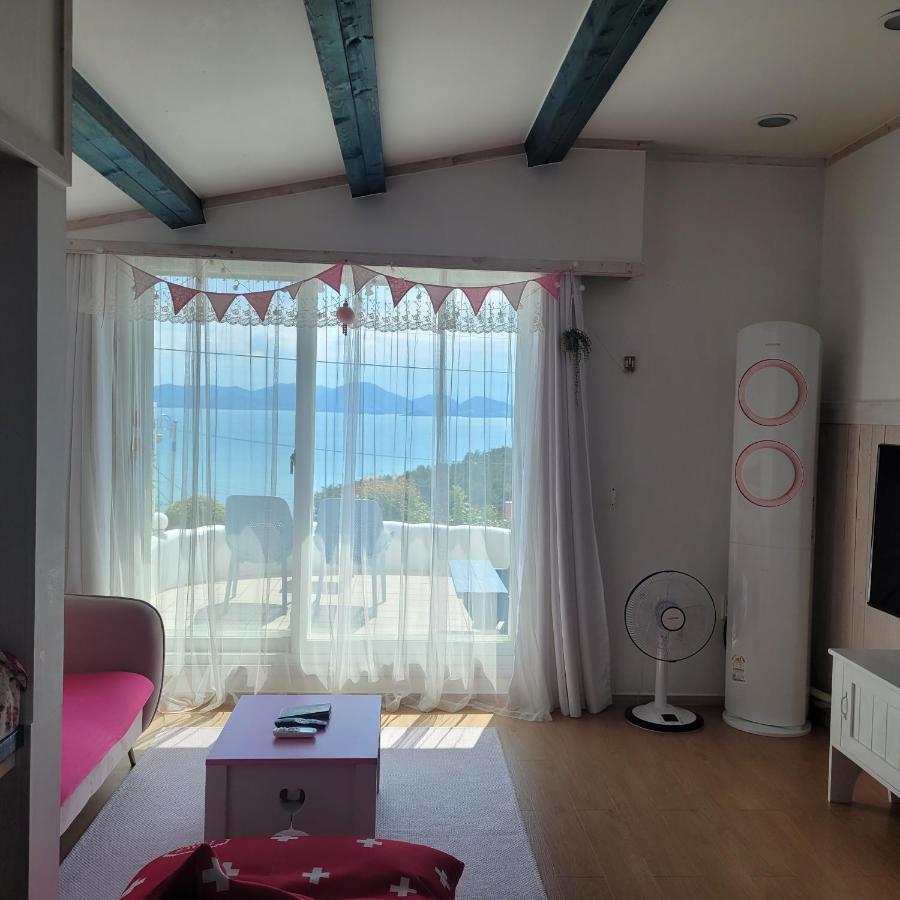 Soulmate Pension Namhae Exterior photo