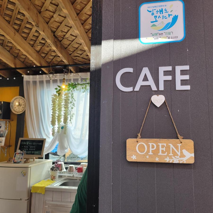 Soulmate Pension Namhae Exterior photo